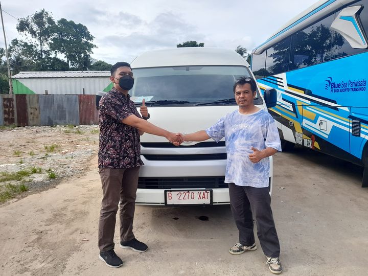 sewa minibus bluesea